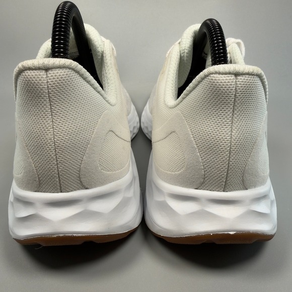 New Balance Fresh Foam Arishi V4 Womens 9.5 9 1/2 B Running Shoes White Orange - Picture 5 of 16